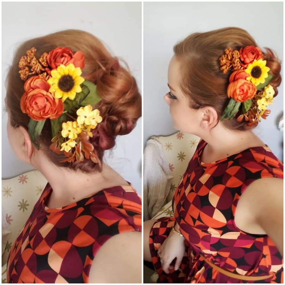 Custom Floral Accessories Mystery Bundle - Picture 16 of 16